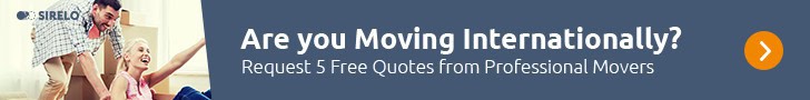 Banner reads are you moving internationally and is an in text ad for Triglobal a company that compares moving rates